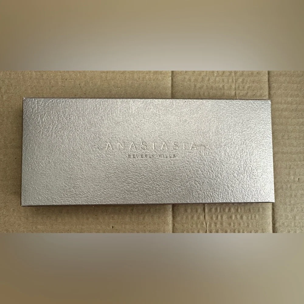 Anastasia Beverly Hills Rose Metals Palette BNIB